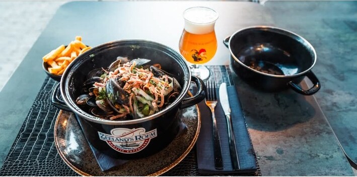 Moules servies en saison estivale